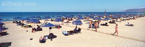 Pilot Beach Hotel 28